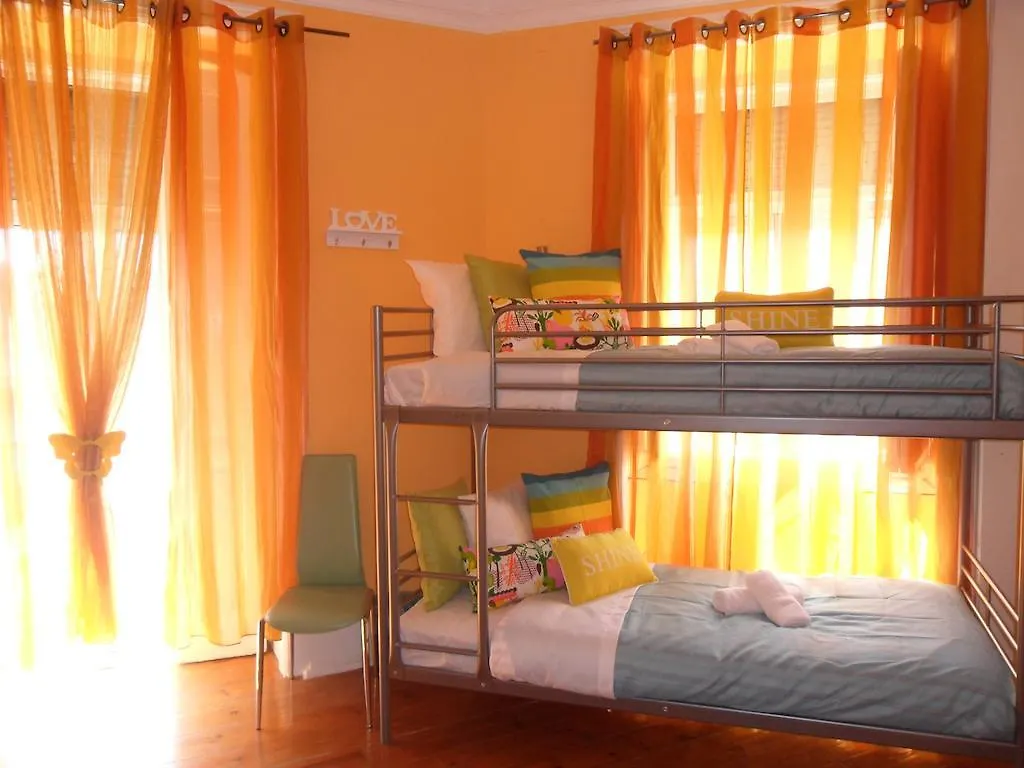 Istanbul Hostel Lisbona 0*,  Portogallo
